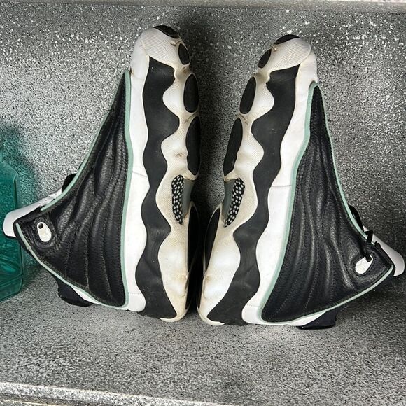 Jordan Pro Strong "Black/Tropical Twist/Smoke Grey/White" Youth Sneakers Size 4 - Picture 6 of 9